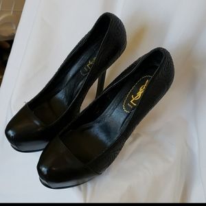 Yves Saint Laruent Tribtoo Heels Size 40